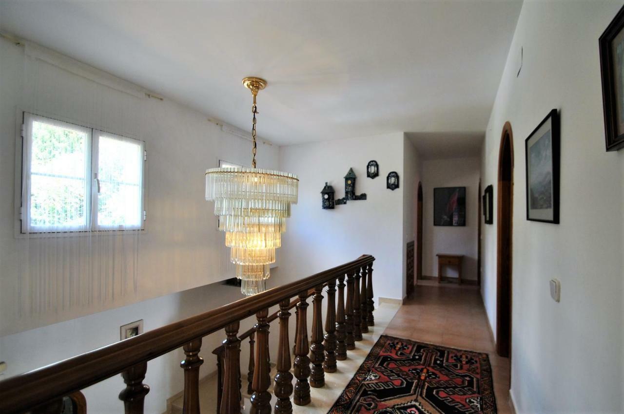 Holiday Villa In 10 Min From Fuengirola Beach With Sea Views Pool Bbq Parking Wifi Aircon Big Garden Mijas Exterior photo