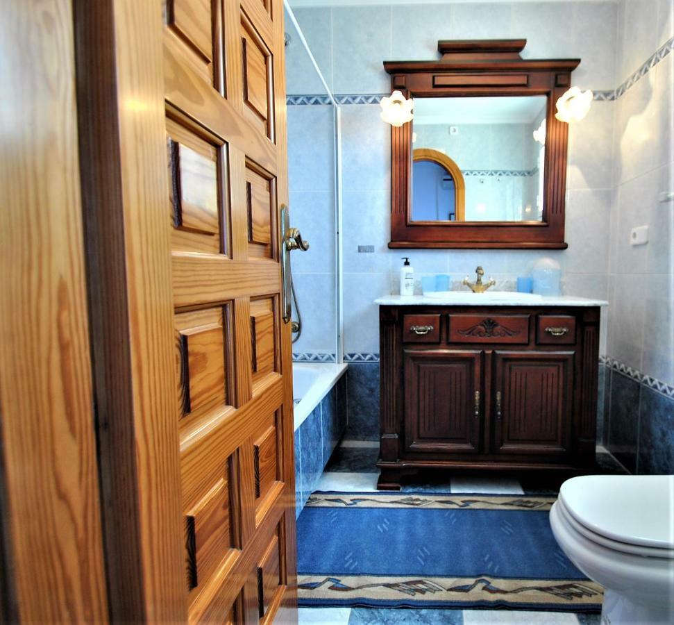 Holiday Villa In 10 Min From Fuengirola Beach With Sea Views Pool Bbq Parking Wifi Aircon Big Garden Mijas Exterior photo