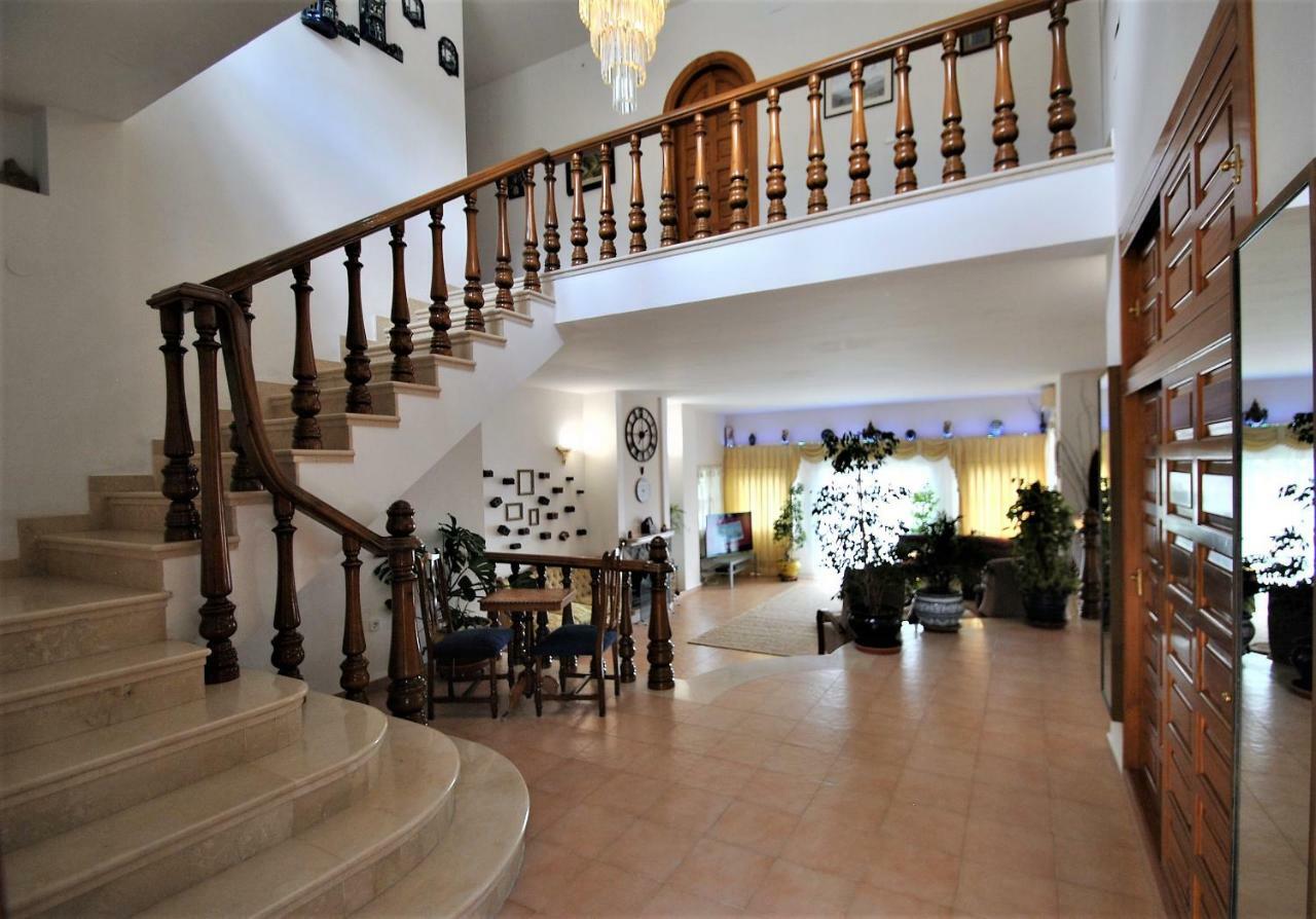 Holiday Villa In 10 Min From Fuengirola Beach With Sea Views Pool Bbq Parking Wifi Aircon Big Garden Mijas Exterior photo